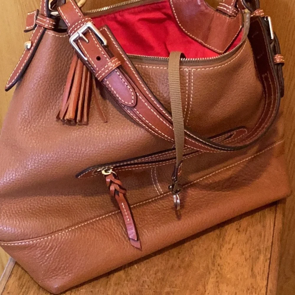Dooney & Bourke Large Leather Shoulder Bag - Picture 8 of 11